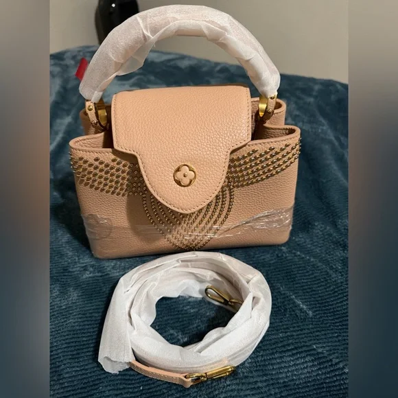 Louis Vuitton BB Capucine Microchipped - Picture 4 of 5